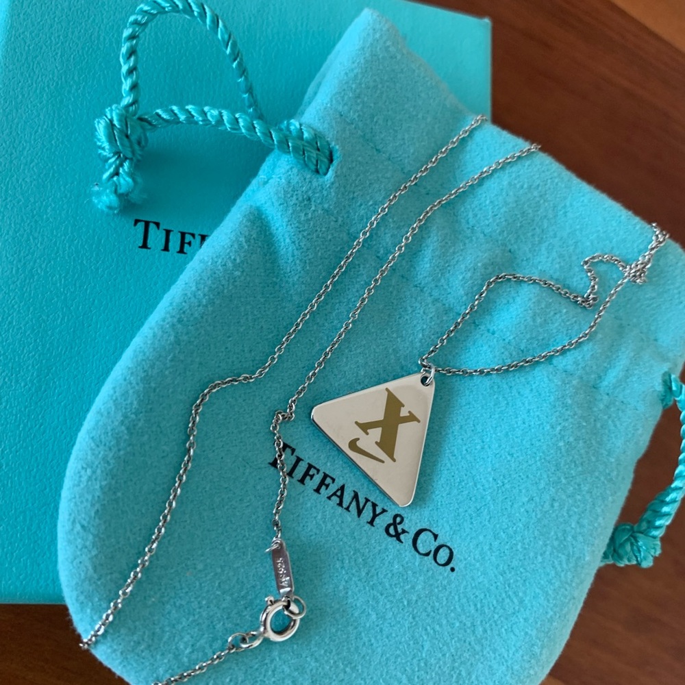 Tiffany and Co. Nike Women’s Marathon 2013 Necklace.